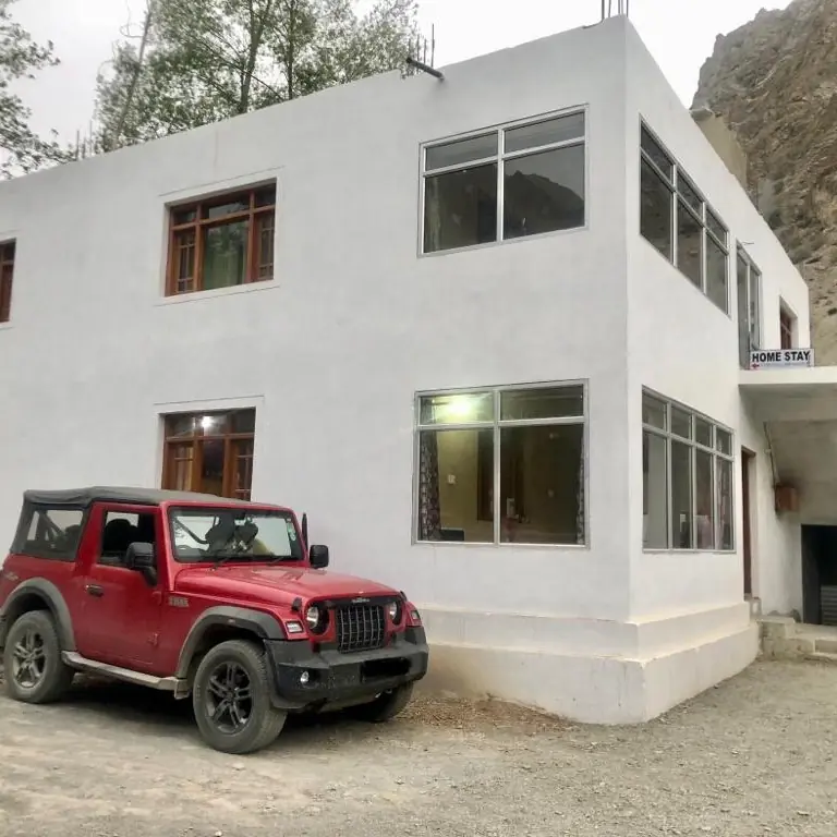 Dolma Home Stay